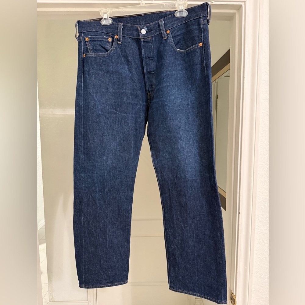 Levi's Men's 501 Original "Shrink-To-Fit" Regular Straight Leg Jeans